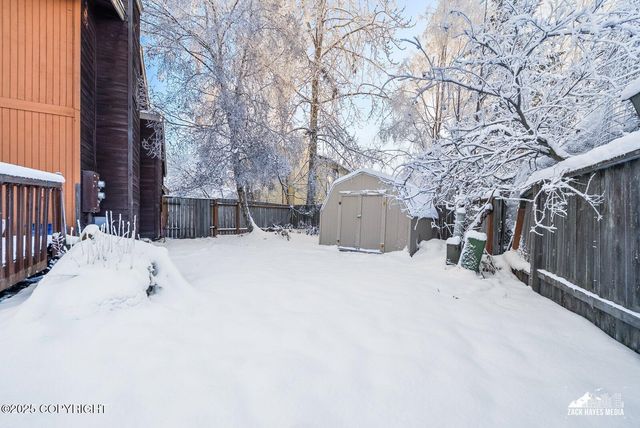 510 Glacier Bay Circle, Anchorage, AK 99508