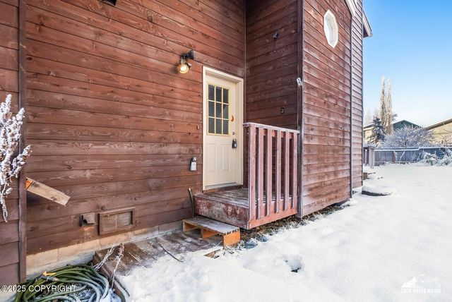 510 Glacier Bay Circle, Anchorage, AK 99508