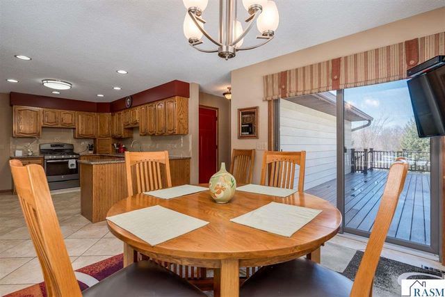 35 Taza Drive, Mankato, MN 56001