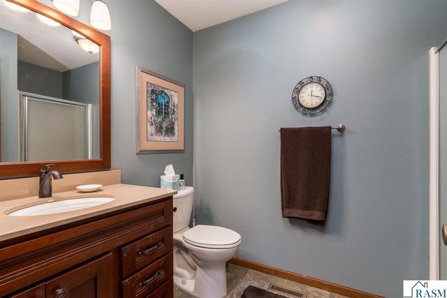 35 Taza Drive, Mankato, MN 56001