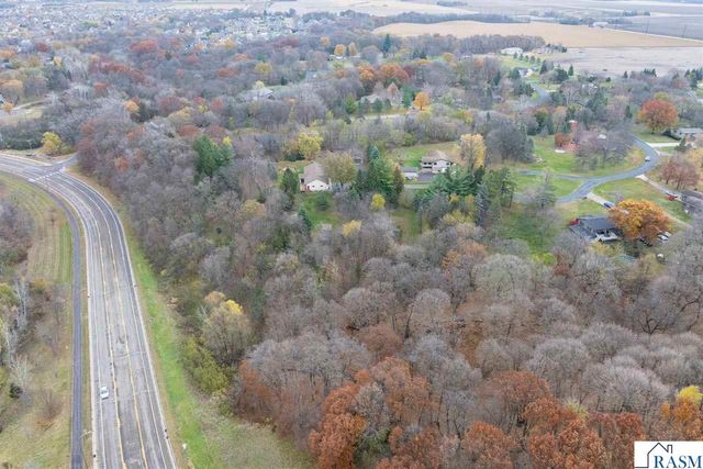 35 Taza Drive, Mankato, MN 56001