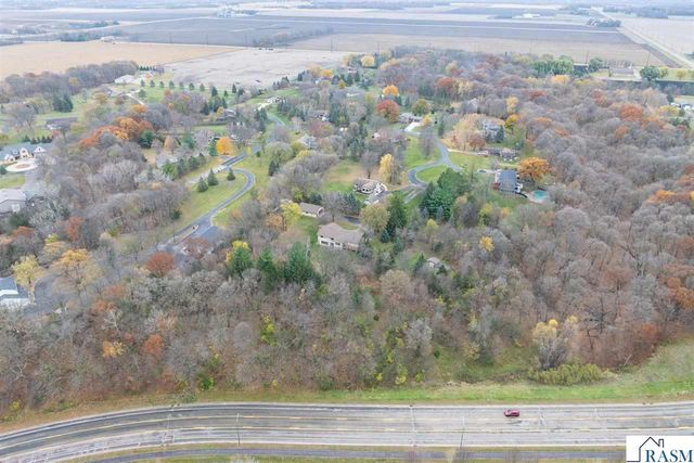 35 Taza Drive, Mankato, MN 56001