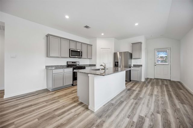 5112 Greengrass Willow Way, Houston, TX 77048
