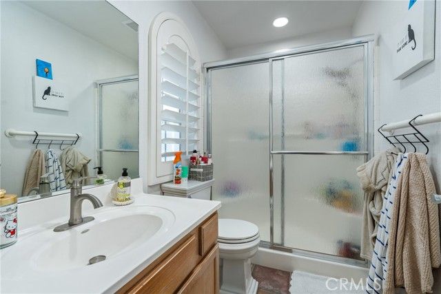 16501 Menahka Road, Apple Valley, CA 92307