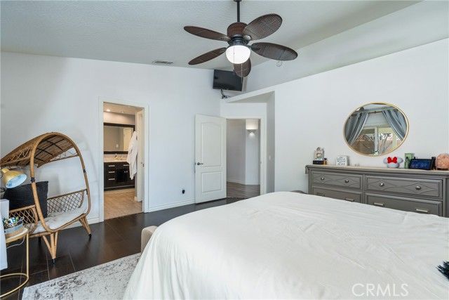 16501 Menahka Road, Apple Valley, CA 92307