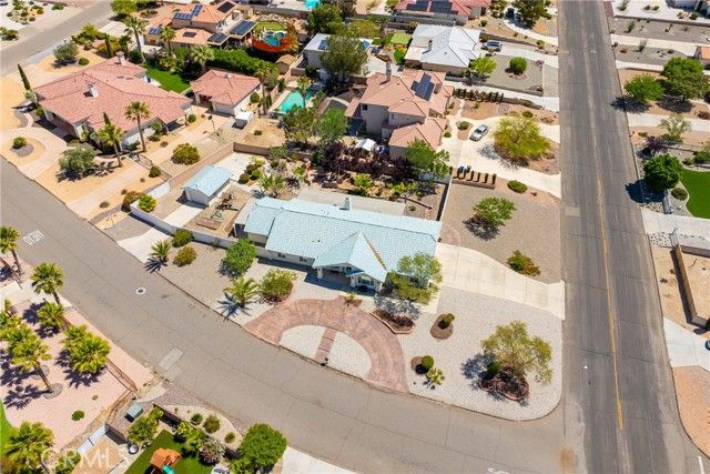 16501 Menahka Road, Apple Valley, CA 92307