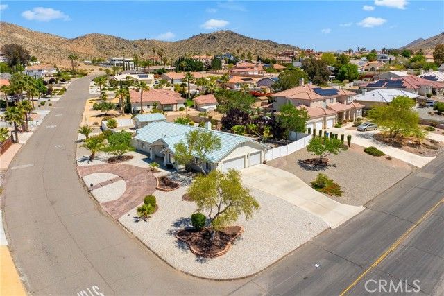 16501 Menahka Road, Apple Valley, CA 92307