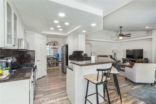 16501 Menahka Road, Apple Valley, CA 92307