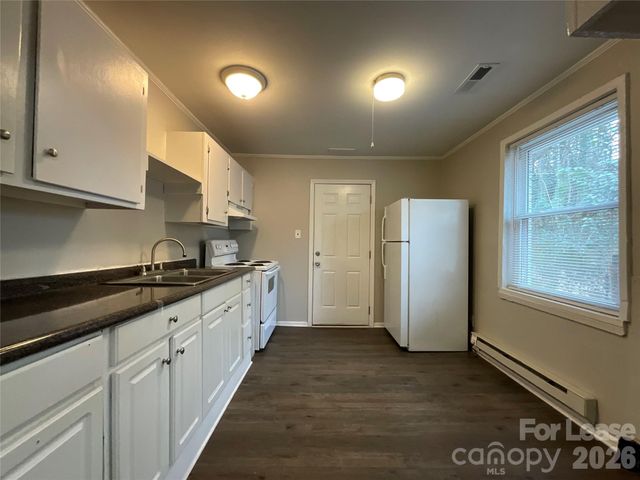 1742 Academy Street, Charlotte, NC 28205