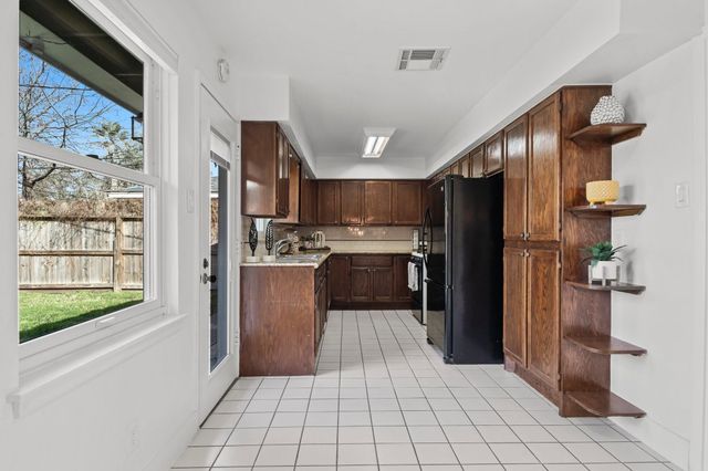 2005 Sedgie Drive, Houston, TX 77080
