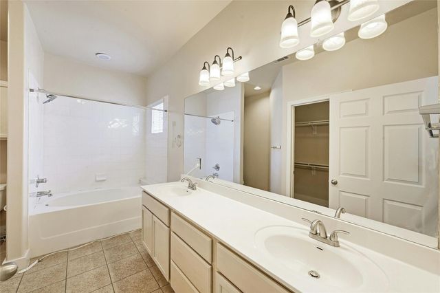 12230 Abbey Glen LN A, Austin, TX 78753