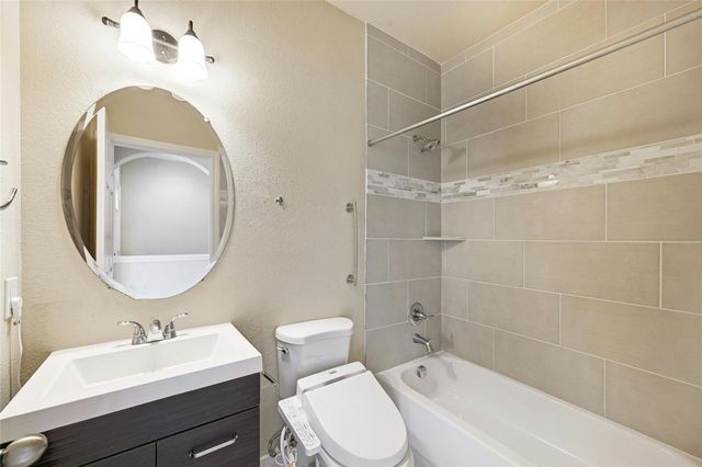 12230 Abbey Glen LN A, Austin, TX 78753