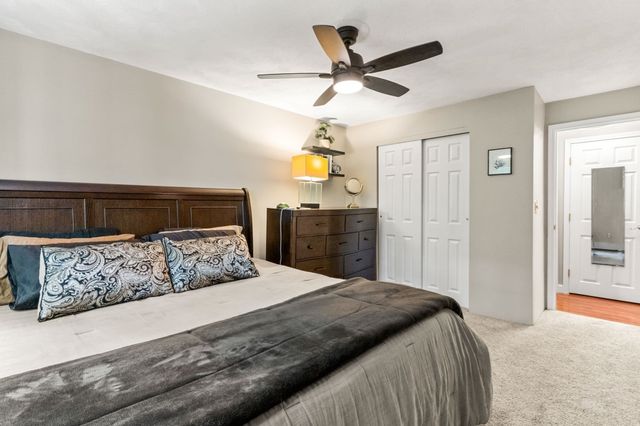 10 Karen Cir 14, Billerica, MA 01821