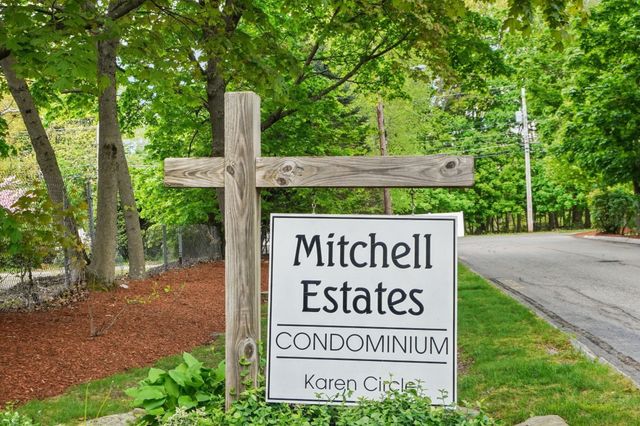 10 Karen Cir 14, Billerica, MA 01821