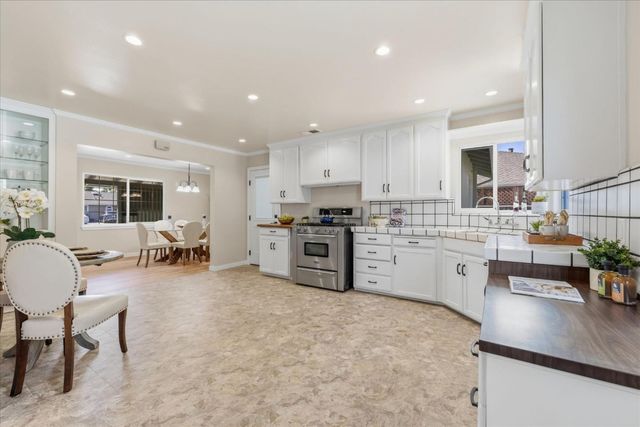 204 Hardy Avenue, Campbell, CA 95008