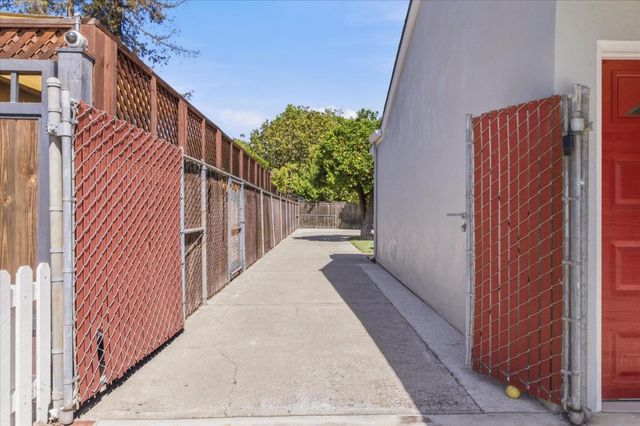 204 Hardy Avenue, Campbell, CA 95008