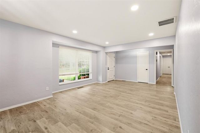 11817 W Edgemont Circle, Oklahoma City, OK 73162