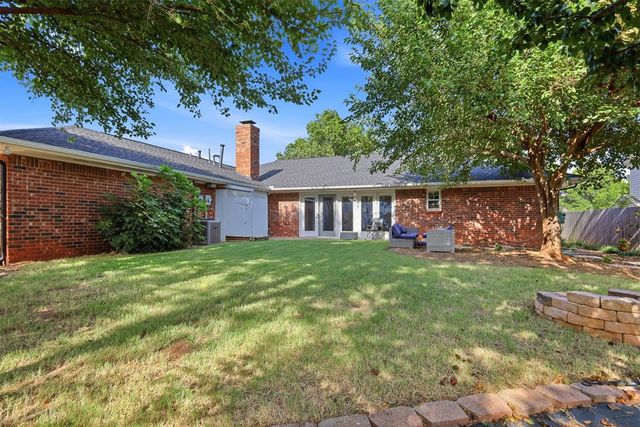 11817 W Edgemont Circle, Oklahoma City, OK 73162