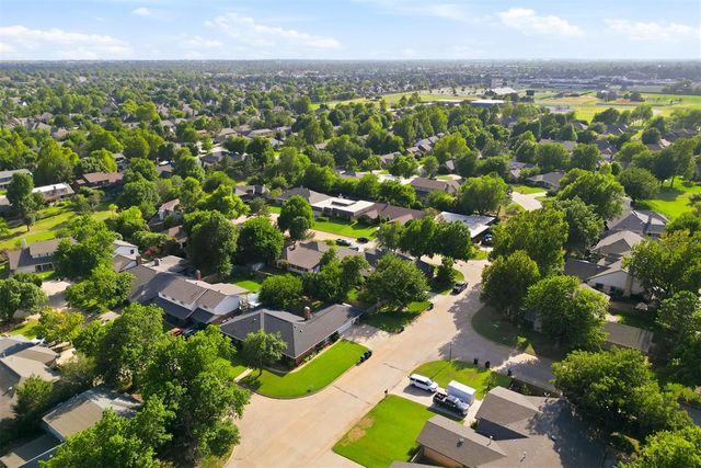 11817 W Edgemont Circle, Oklahoma City, OK 73162