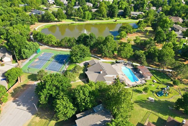 11817 W Edgemont Circle, Oklahoma City, OK 73162