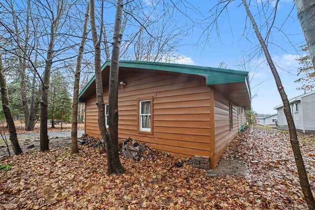 441 Hillcrest Drive, Lake, MI 48632