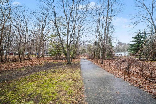 441 Hillcrest Drive, Lake, MI 48632