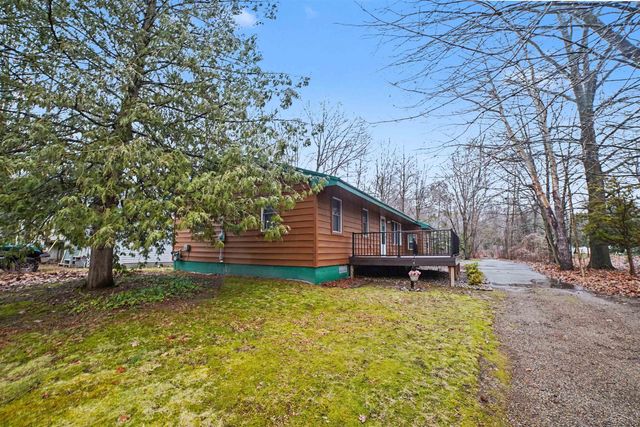 441 Hillcrest Drive, Lake, MI 48632