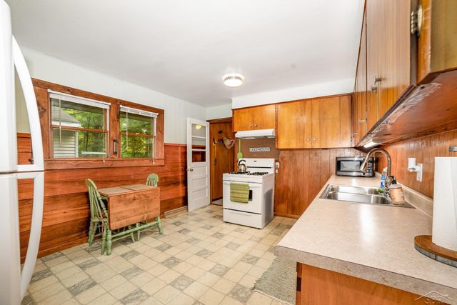 441 Hillcrest Drive, Lake, MI 48632
