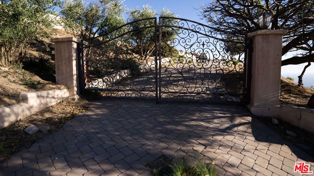 5800 Trancas Canyon Road, Malibu, CA 90265