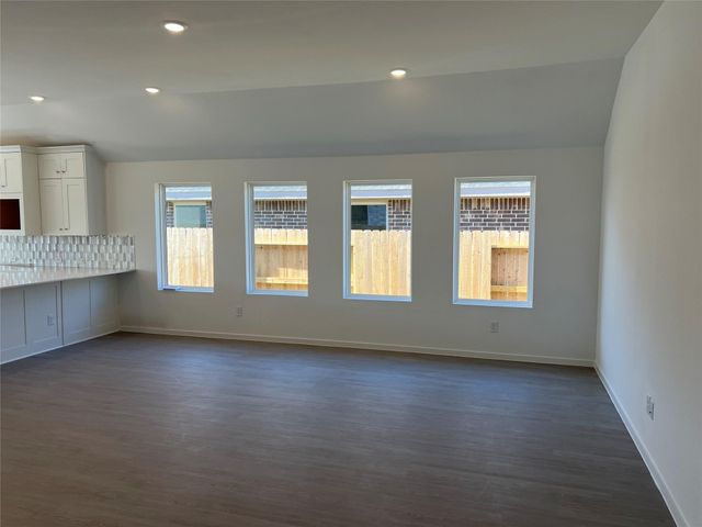 2827 Garden Meadow Street, Fulshear, TX 77423