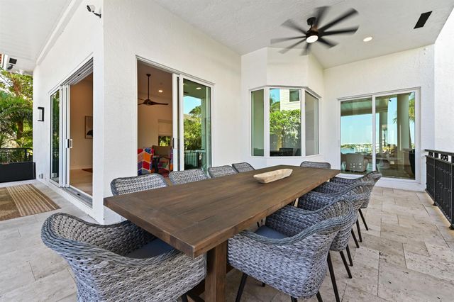 200 N Lake Drive, Lantana, FL 33462