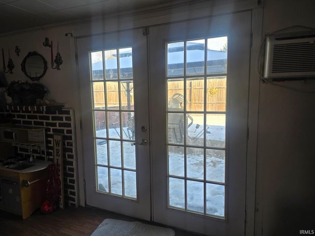 303 S LENFESTY Street, Marion, IN 46952