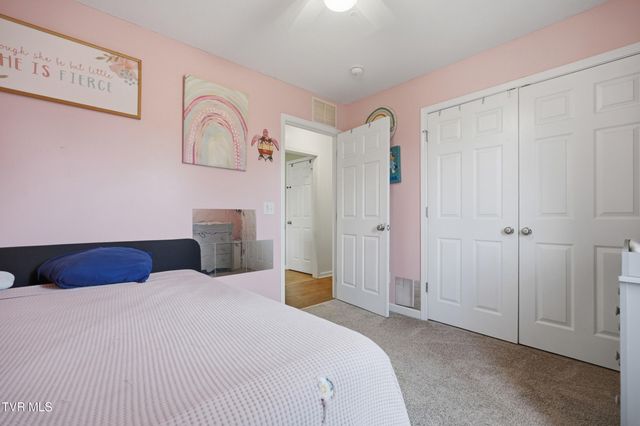 1001 Minton Place, Kingsport, TN 37660