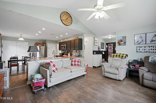 1001 Minton Place, Kingsport, TN 37660