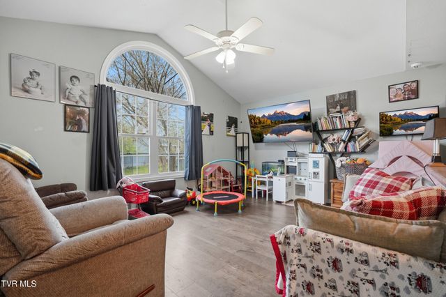 1001 Minton Place, Kingsport, TN 37660