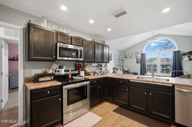 1001 Minton Place, Kingsport, TN 37660