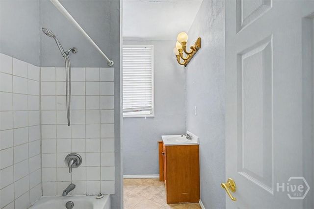 709 E 35th Street, Savannah, GA 31401