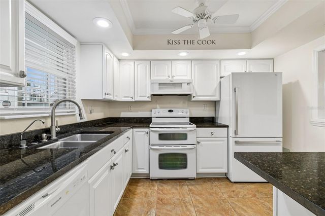 10387 CARROLLWOOD LANE 303, Tampa, FL 33618