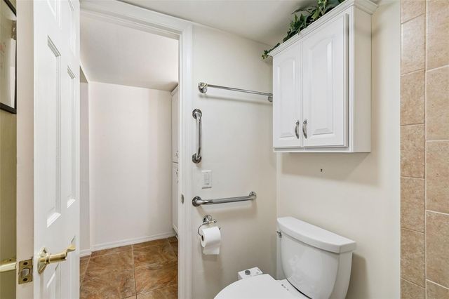 10387 CARROLLWOOD LANE 303, Tampa, FL 33618