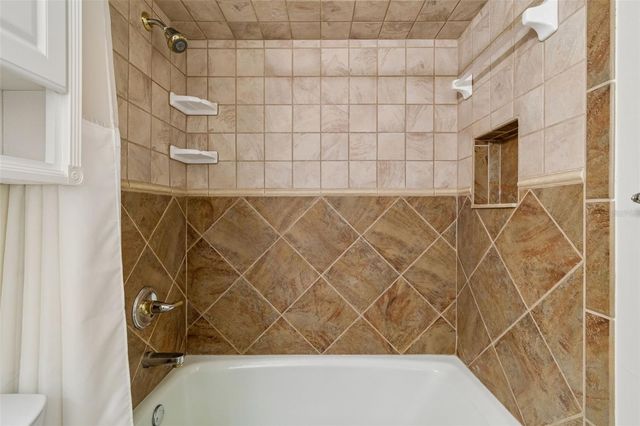 10387 CARROLLWOOD LANE 303, Tampa, FL 33618