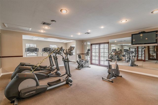 10387 CARROLLWOOD LANE 303, Tampa, FL 33618