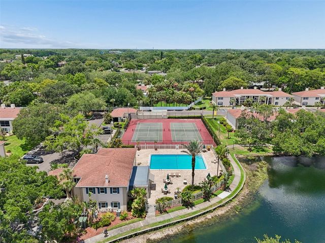 10387 CARROLLWOOD LANE 303, Tampa, FL 33618