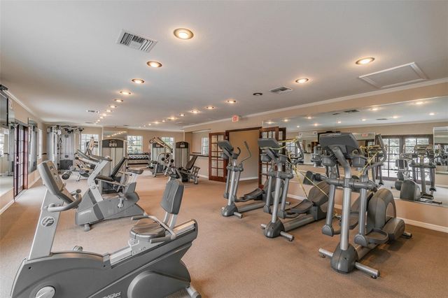 10387 CARROLLWOOD LANE 303, Tampa, FL 33618