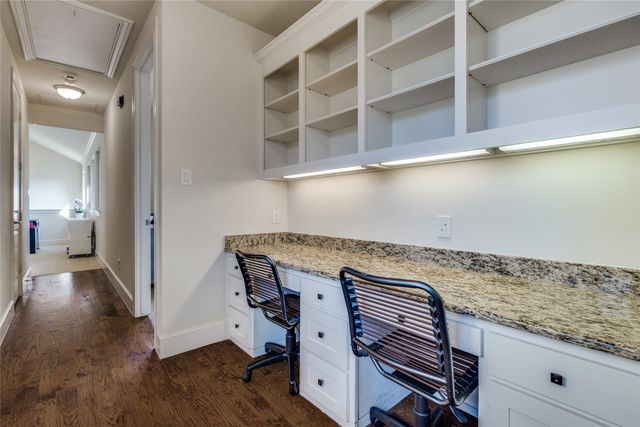 5650 Charlestown Drive, Dallas, TX 75230