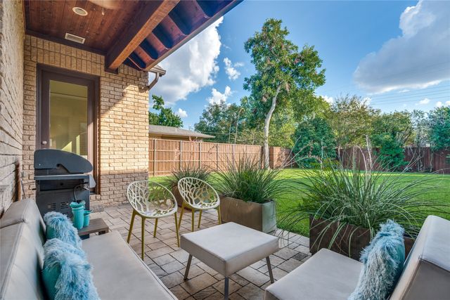 5650 Charlestown Drive, Dallas, TX 75230