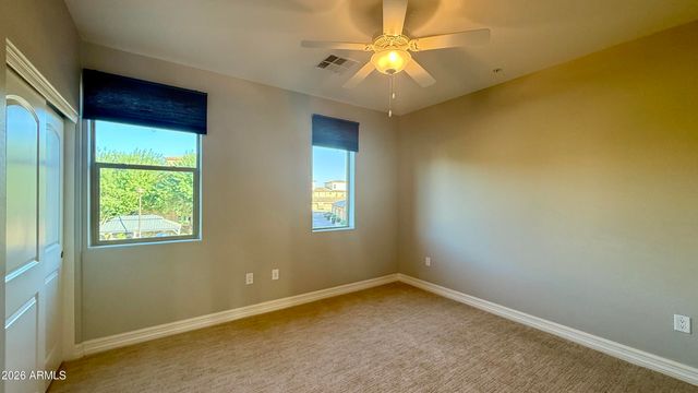 2821 S SKYLINE Drive 124, Mesa, AZ 85212