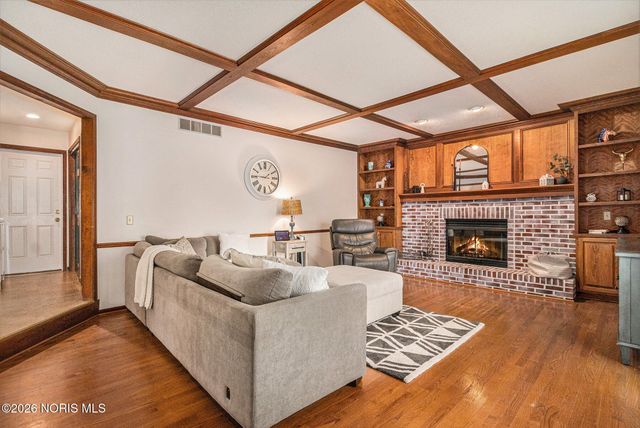 500 Rutledge Court, Perrysburg, OH 43551