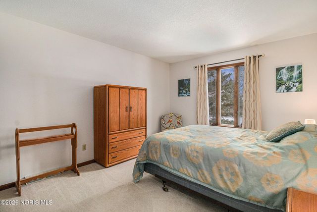 500 Rutledge Court, Perrysburg, OH 43551