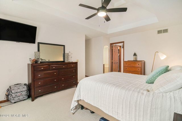 500 Rutledge Court, Perrysburg, OH 43551