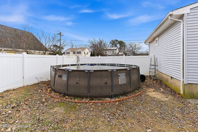 725 Birmingham Avenue, Toms River, NJ 08757